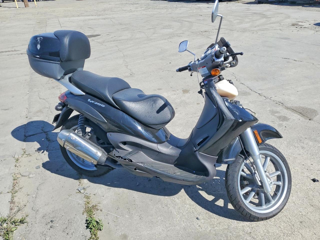2005 PIAGGIO BV