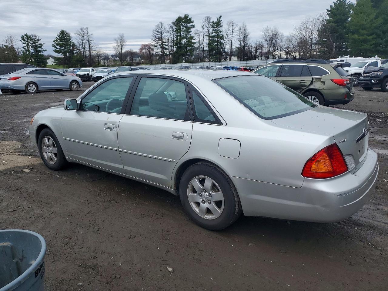 2000 TOYOTA Avalon