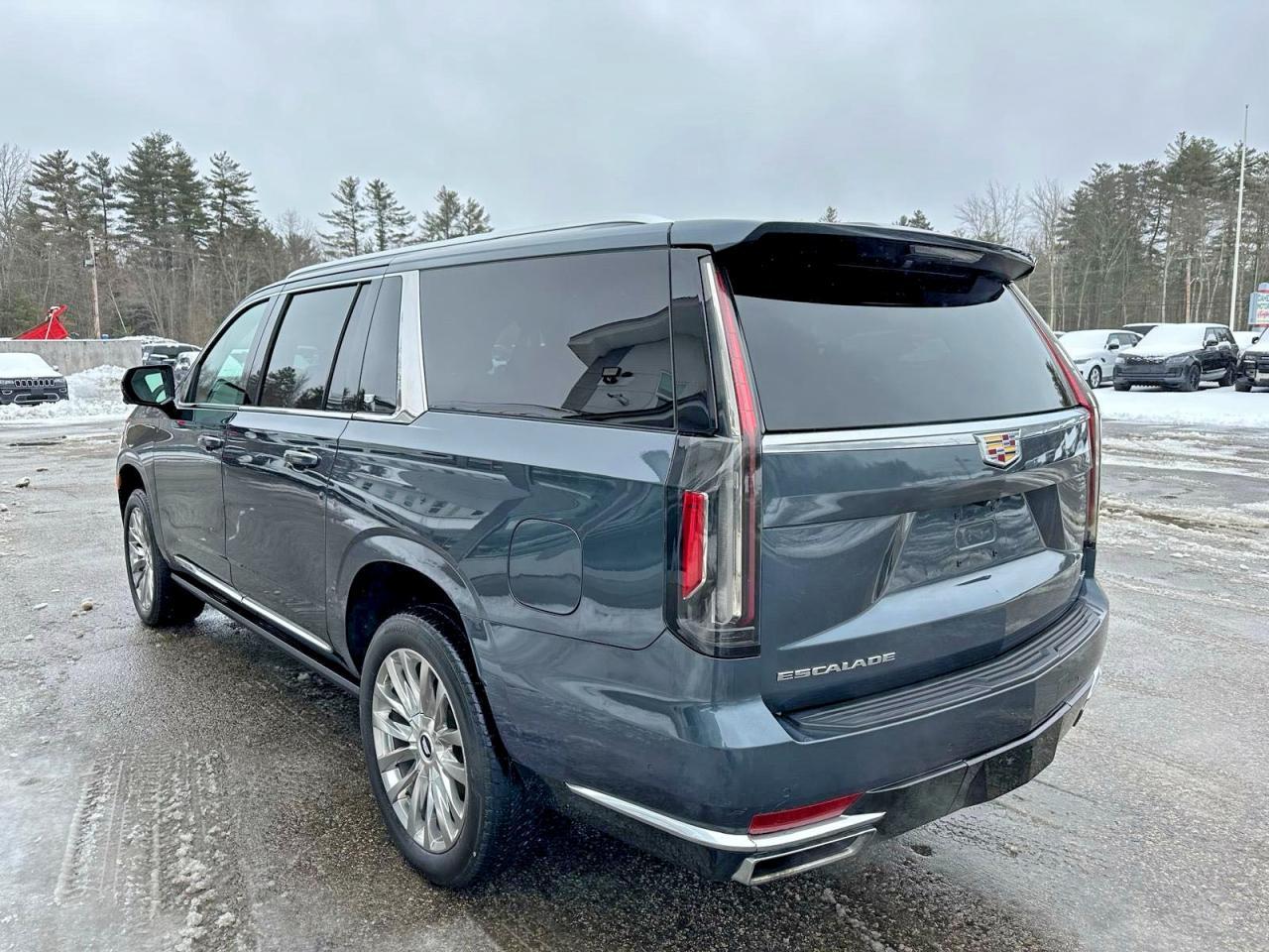 2021 CADILLAC Escalade ESV