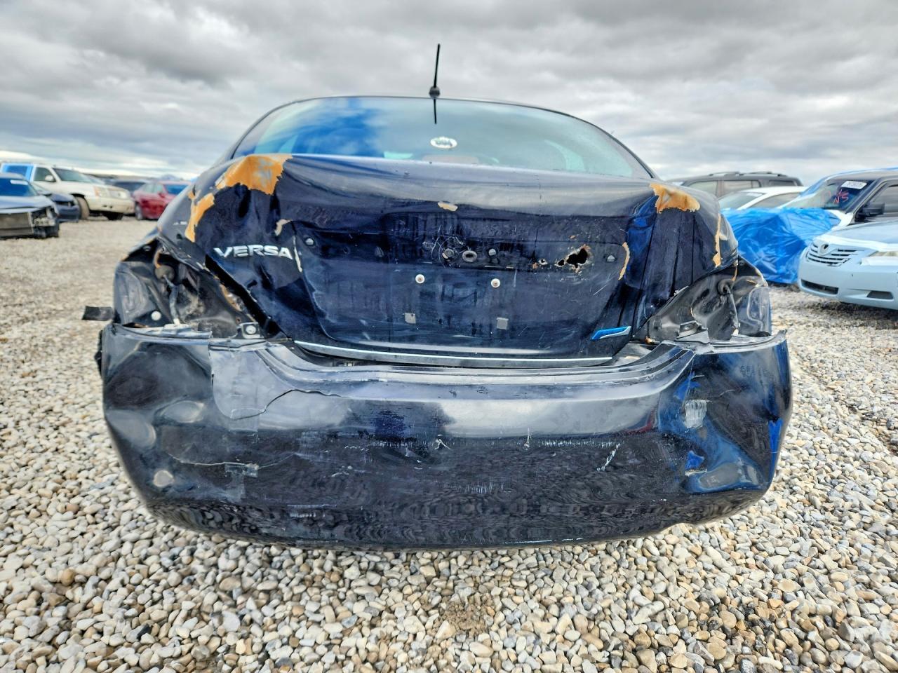 2012 NISSAN VERSA