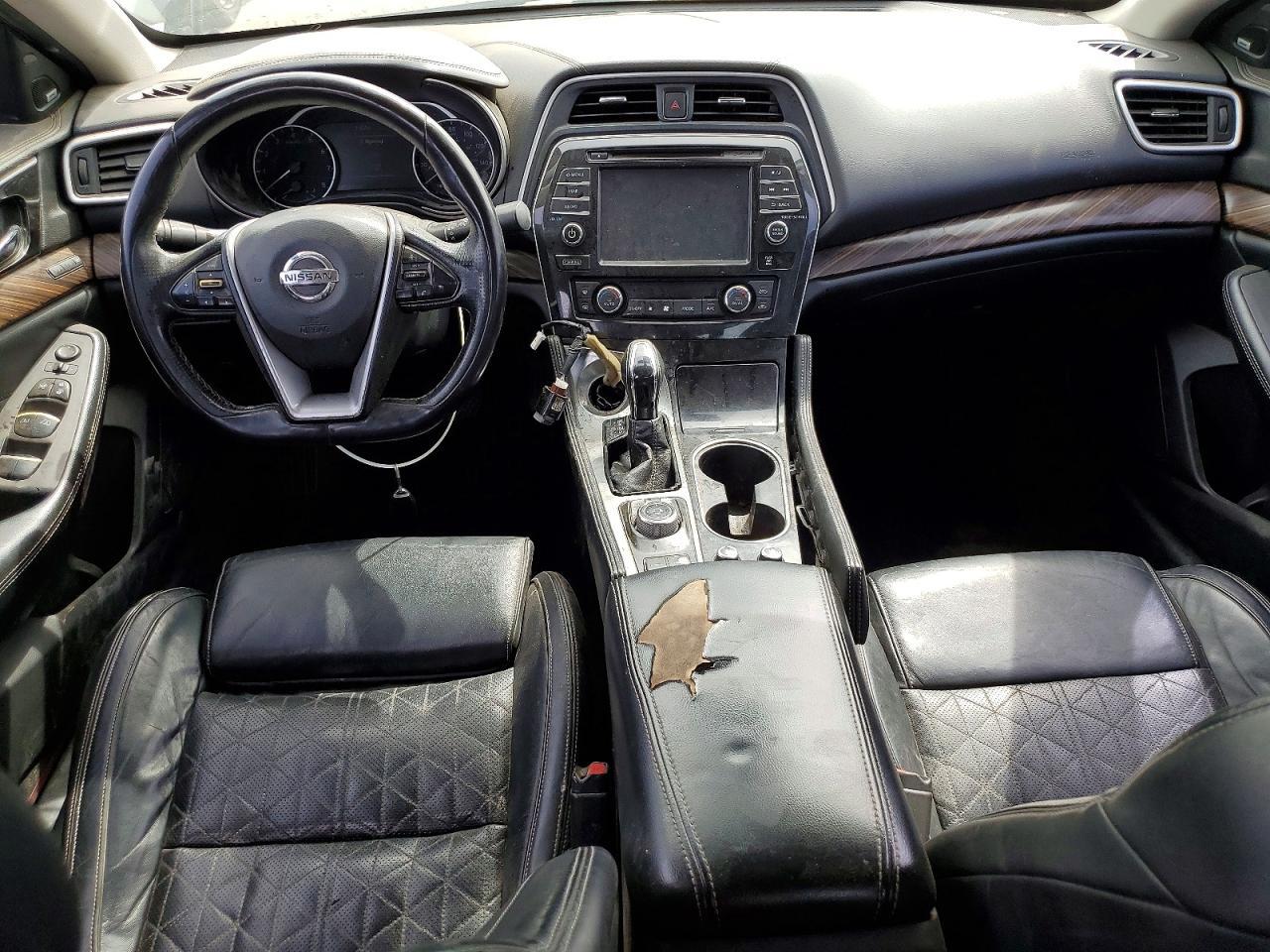 2017 NISSAN Maxima