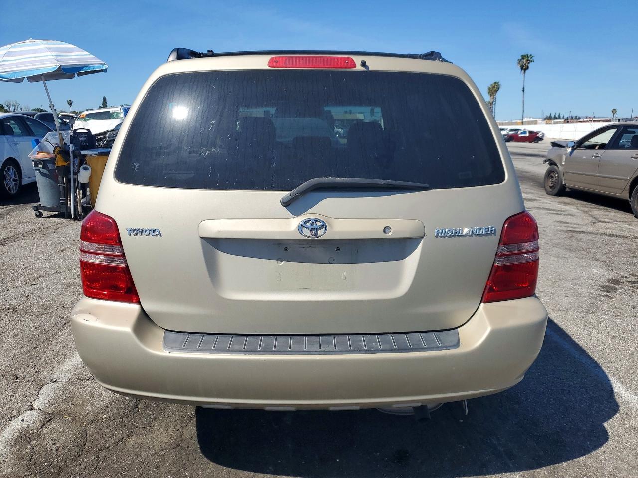 2002 TOYOTA HIGHLANDER