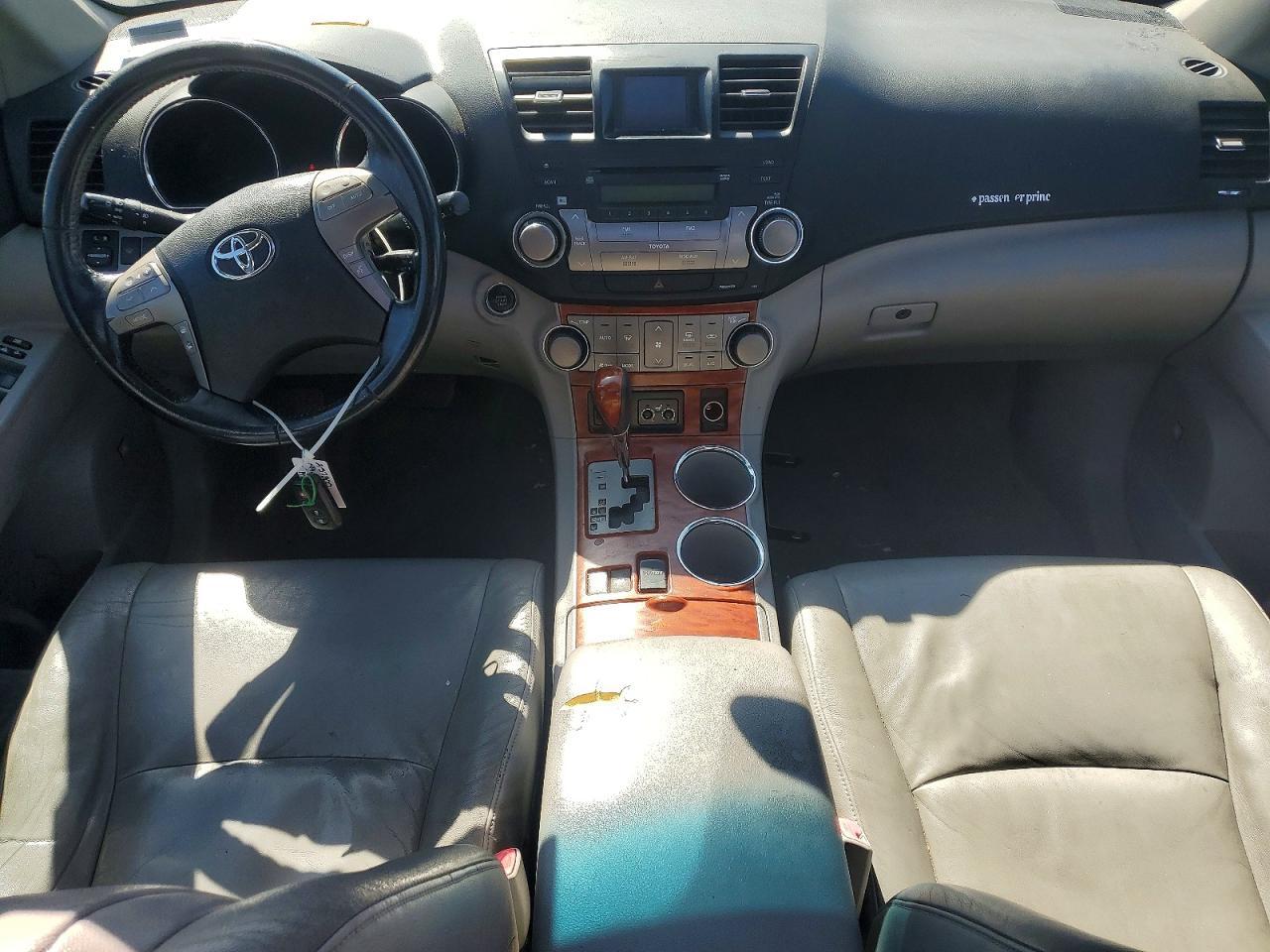 2009 TOYOTA HIGHLANDER