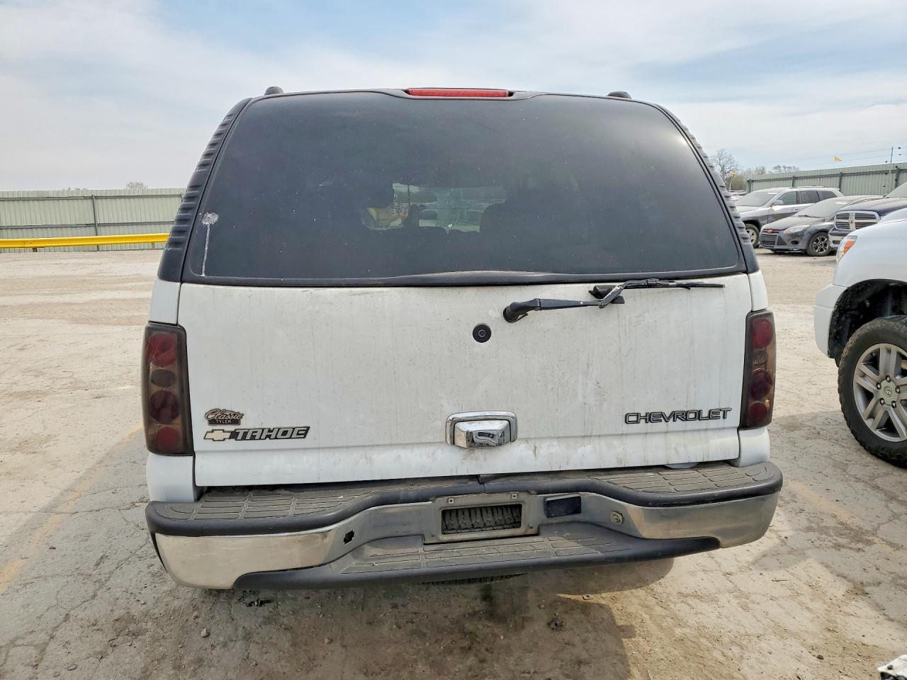 2004 CHEVROLET Tahoe