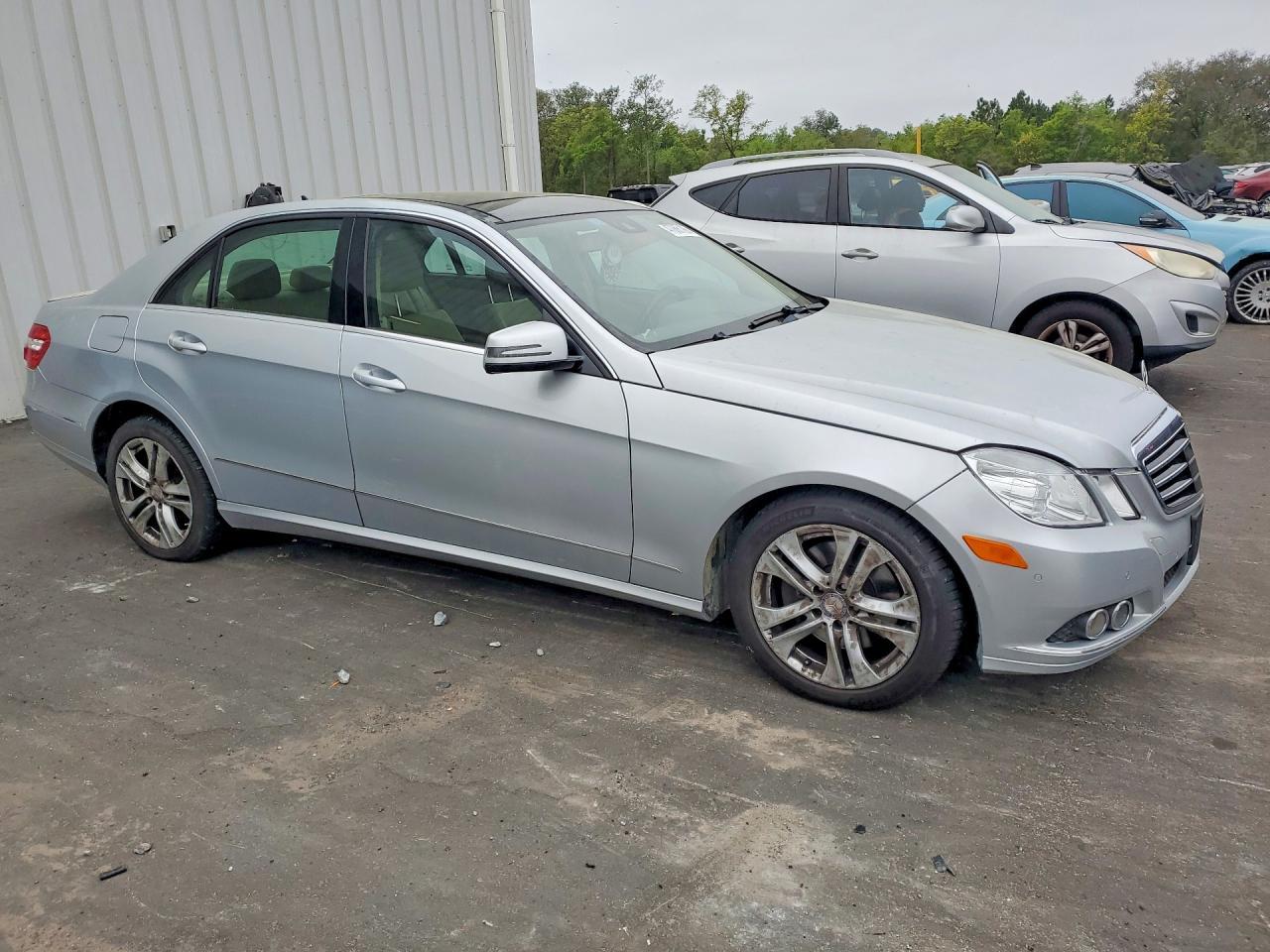 2010 MERCEDES-BENZ E-Class