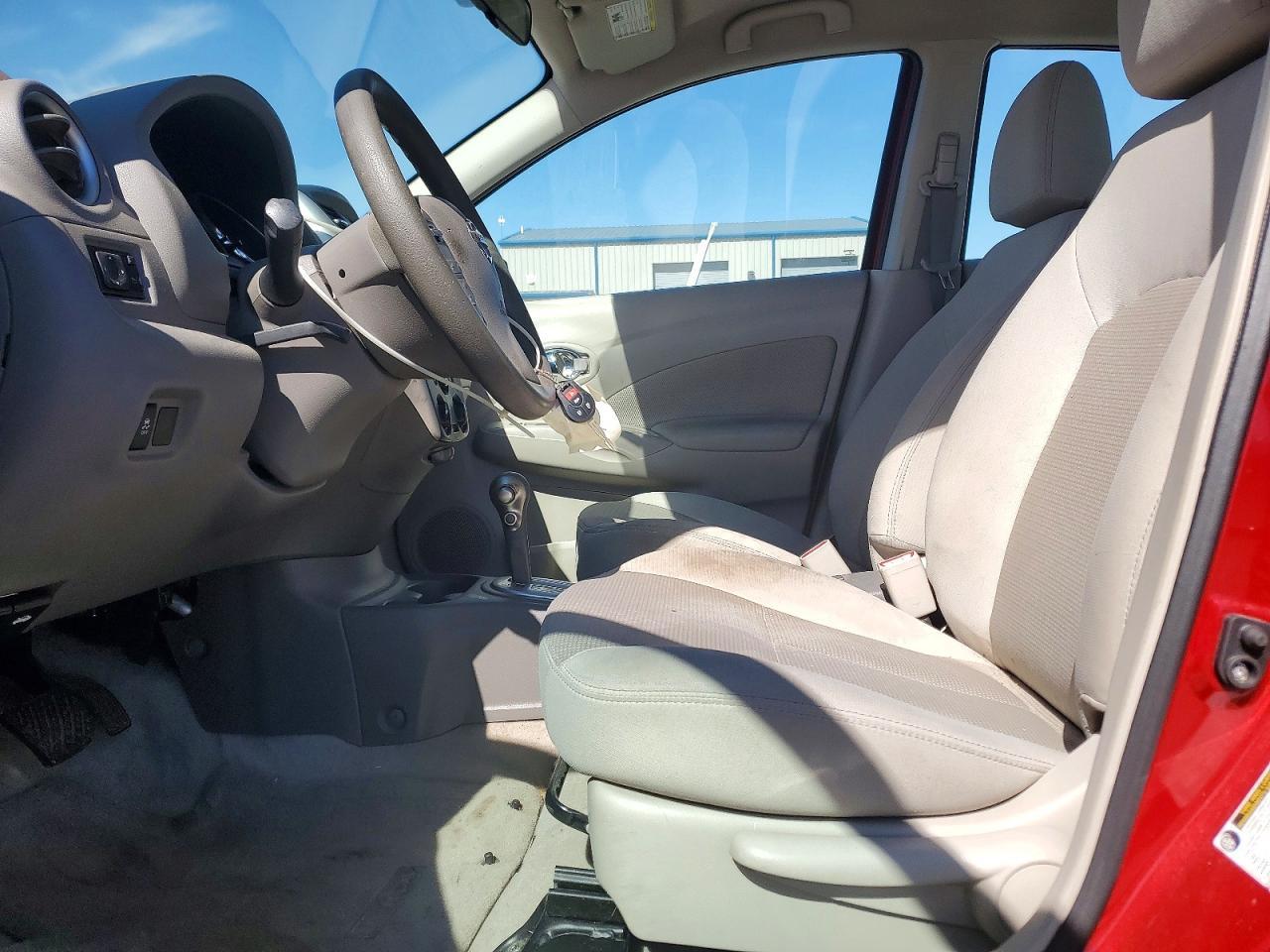 2015 NISSAN VERSA