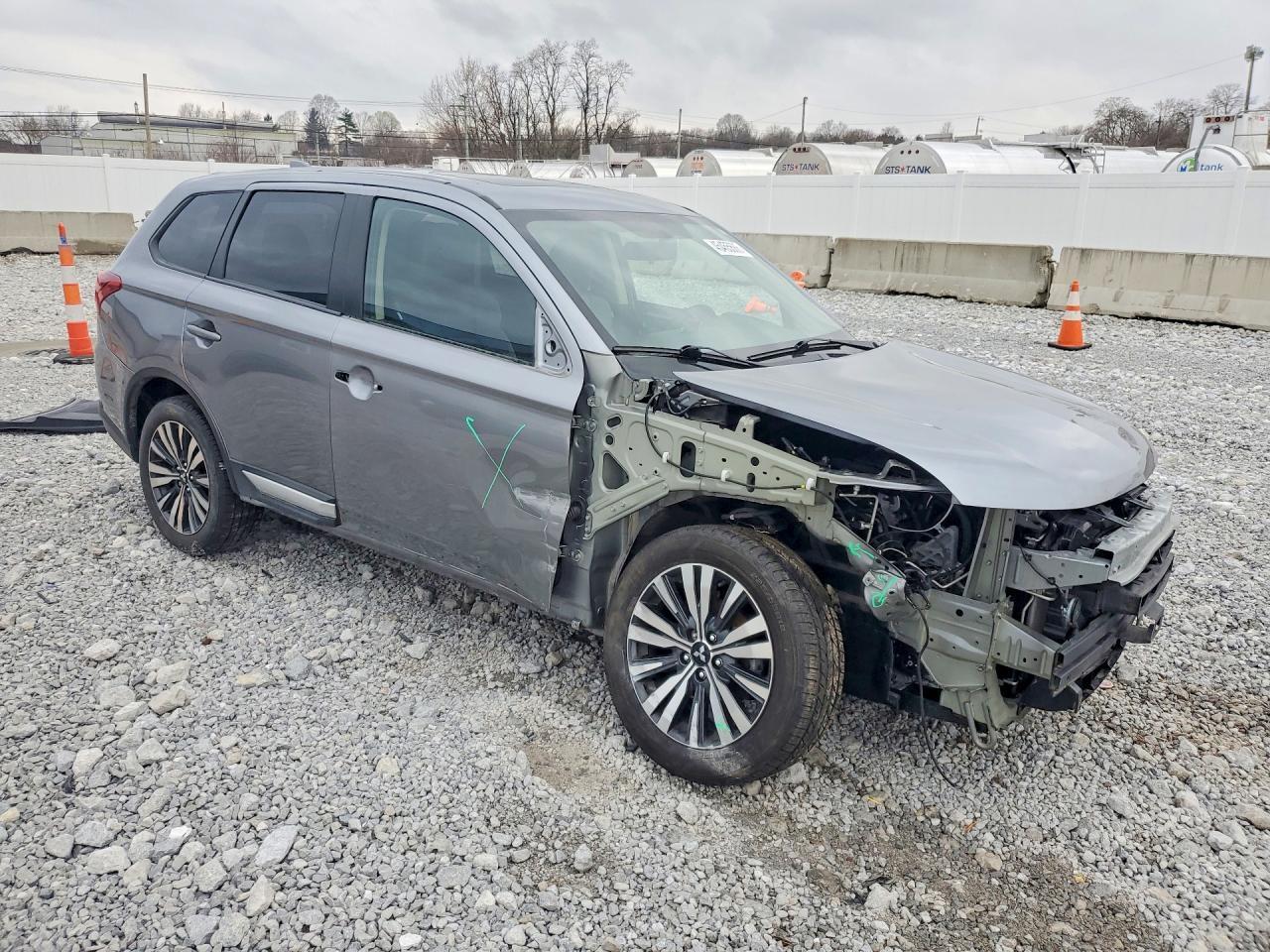 2019 MITSUBISHI outlander