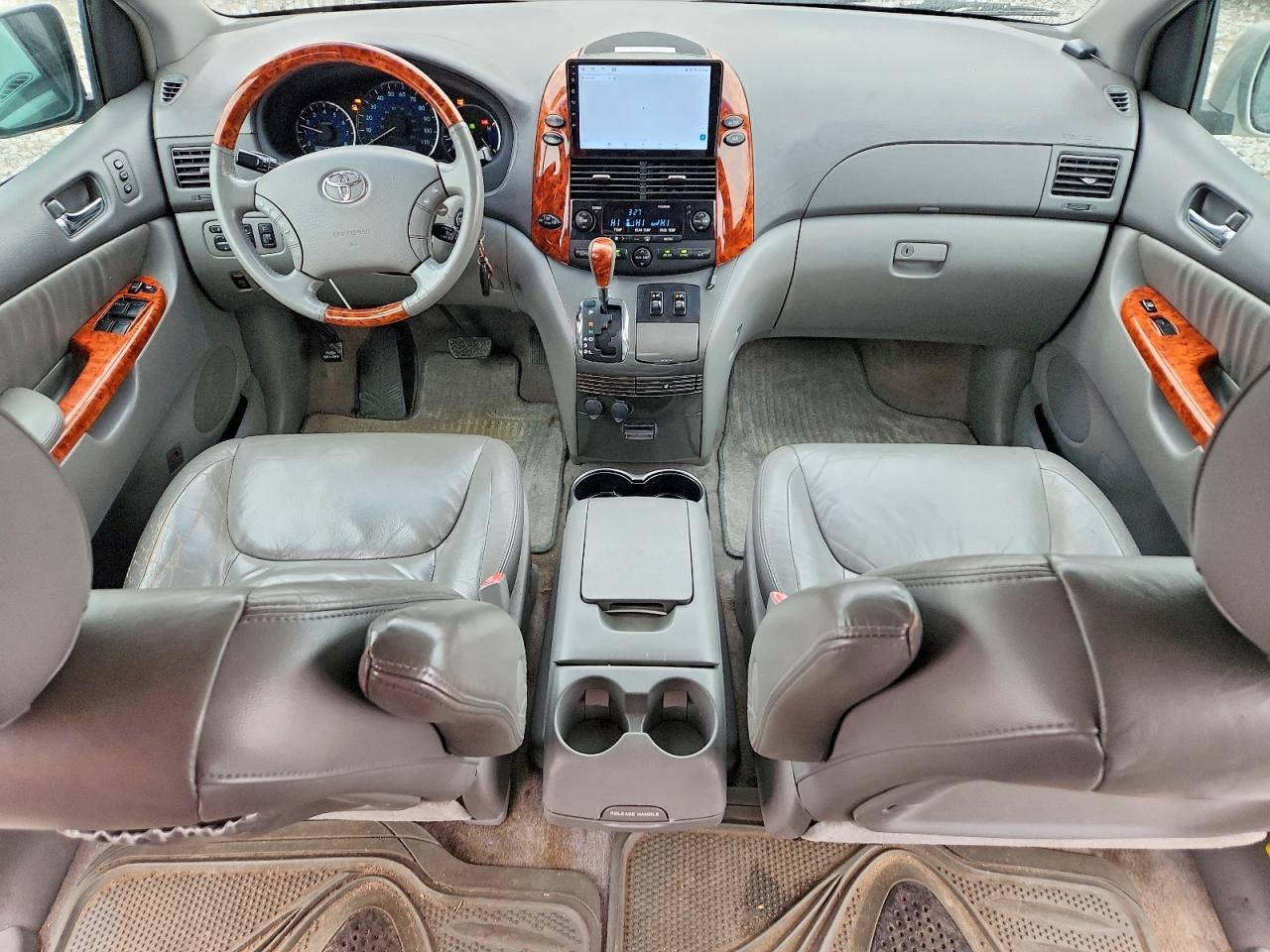 2006 TOYOTA SIENNA