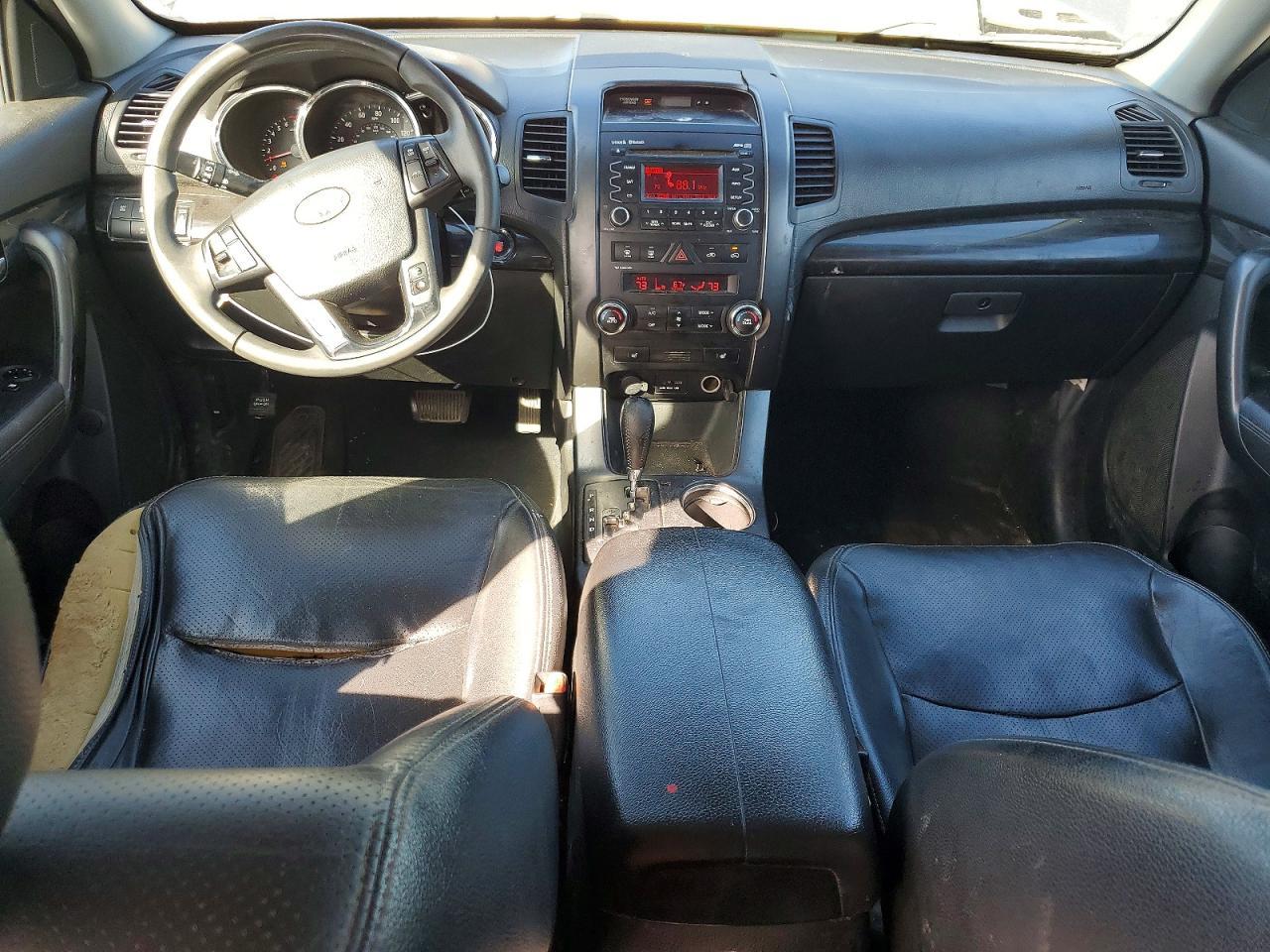 2011 KIA SORENTO