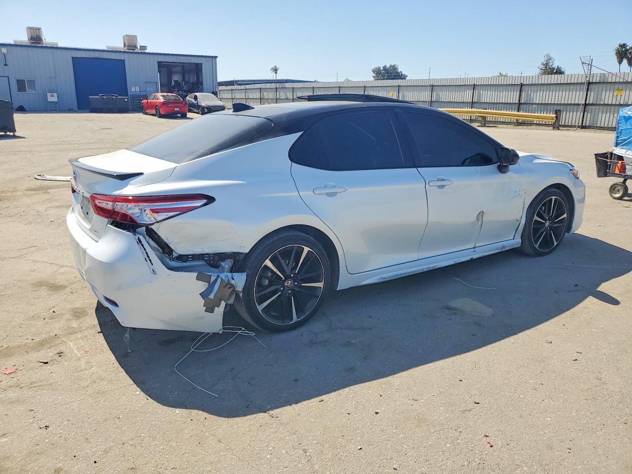 2020 TOYOTA CAMRY