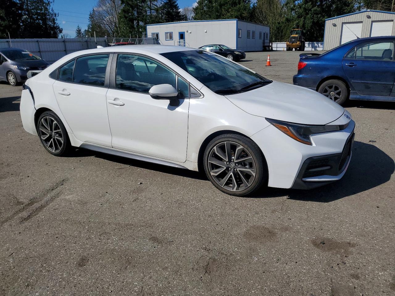 2021 TOYOTA COROLLA