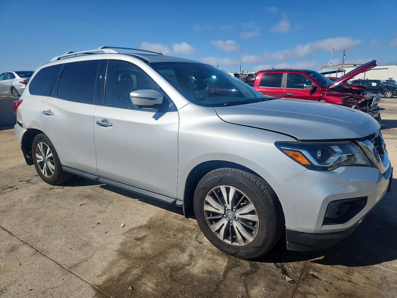 2017 NISSAN PATHFINDER