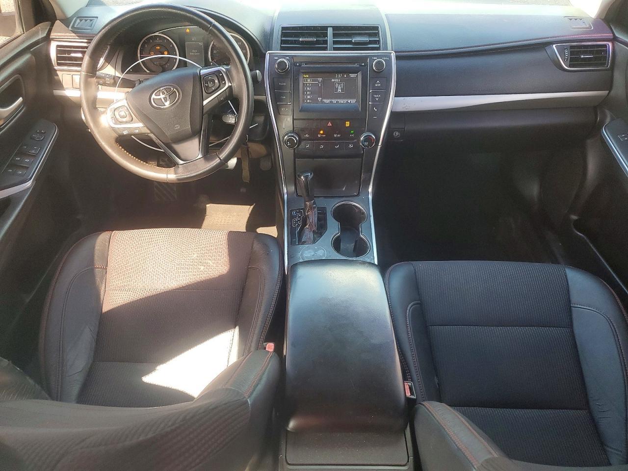 2017 TOYOTA CAMRY