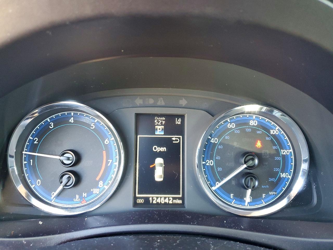 2017 TOYOTA COROLLA