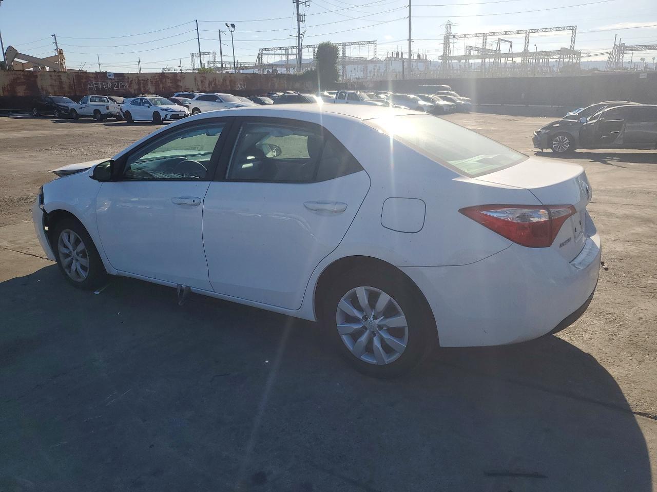 2015 TOYOTA COROLLA
