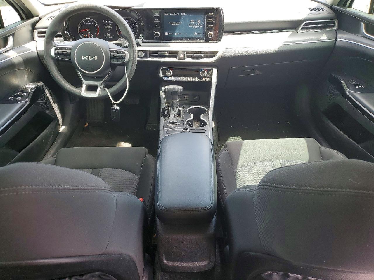 2022 KIA K5