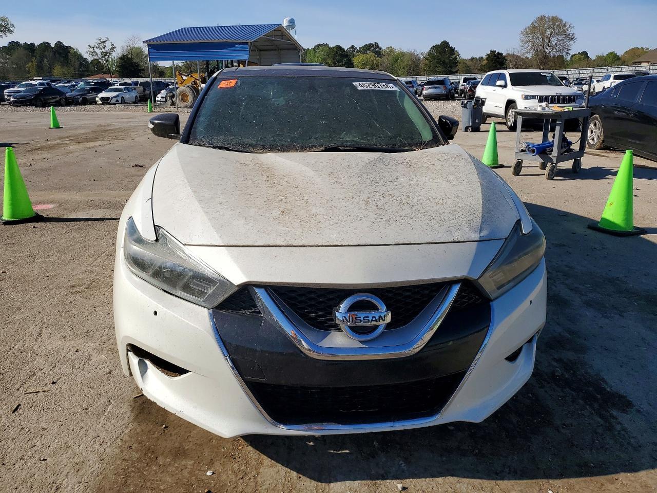 2016 NISSAN Maxima