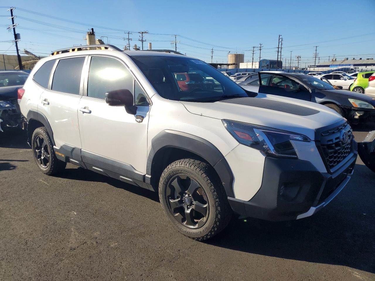 2022 SUBARU FORESTER