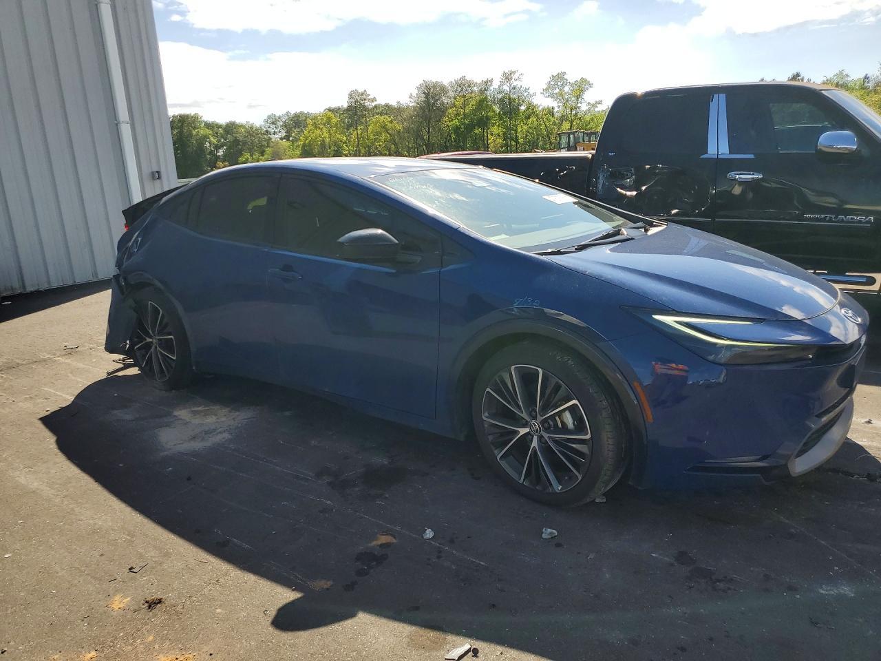 2024 TOYOTA PRIUS