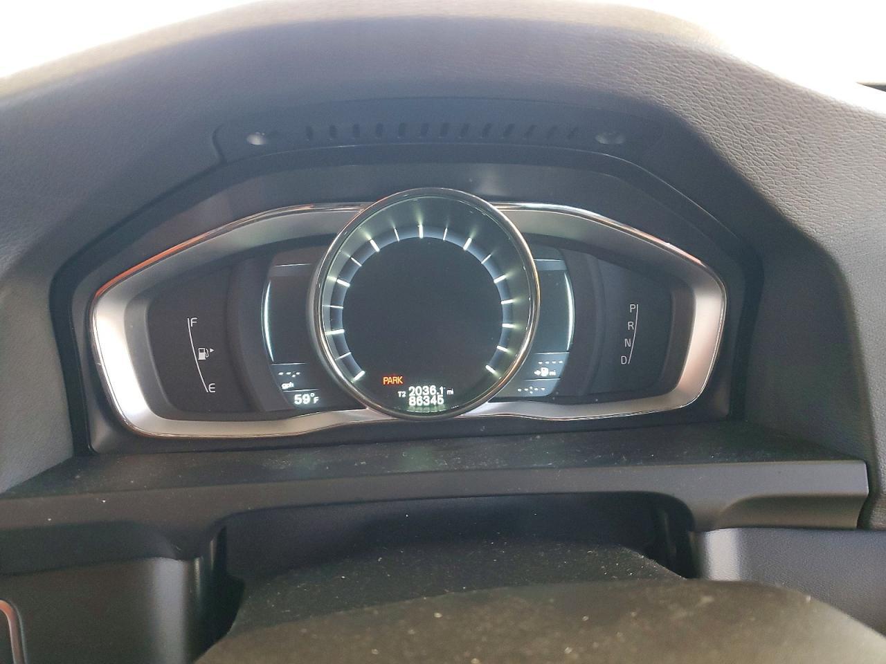 2015 VOLVO S60