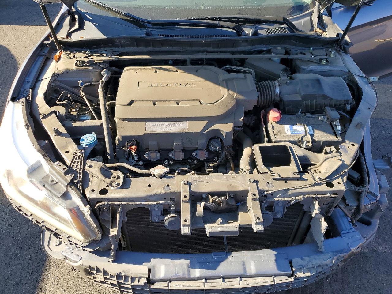 2016 HONDA ACCORD