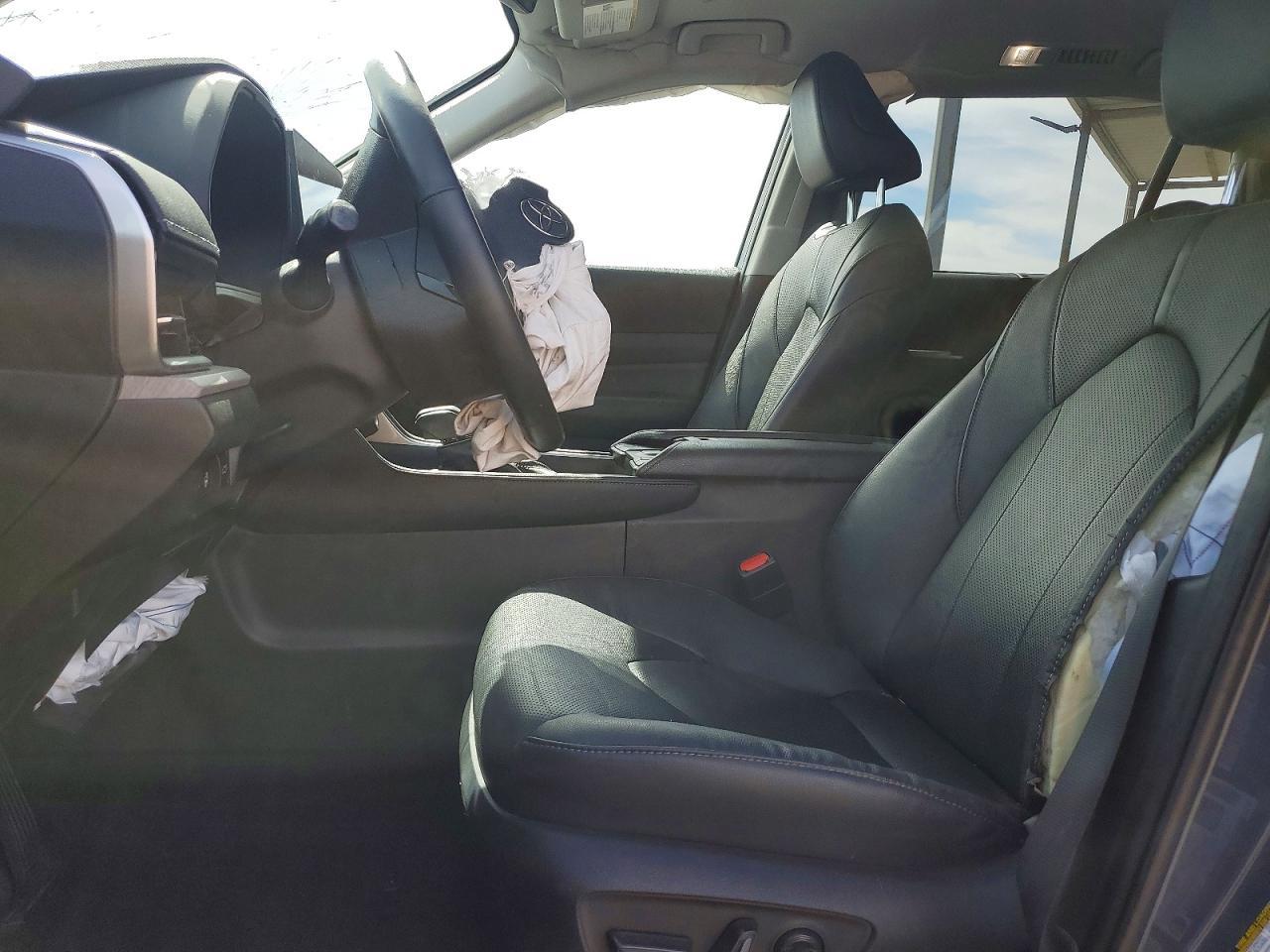 2024 TOYOTA HIGHLANDER