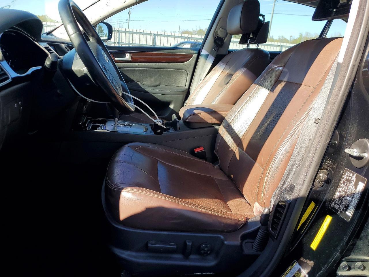 2012 HYUNDAI GENESIS