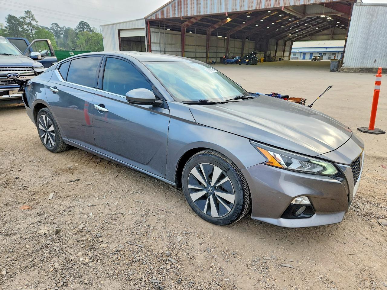 2020 NISSAN ALTIMA