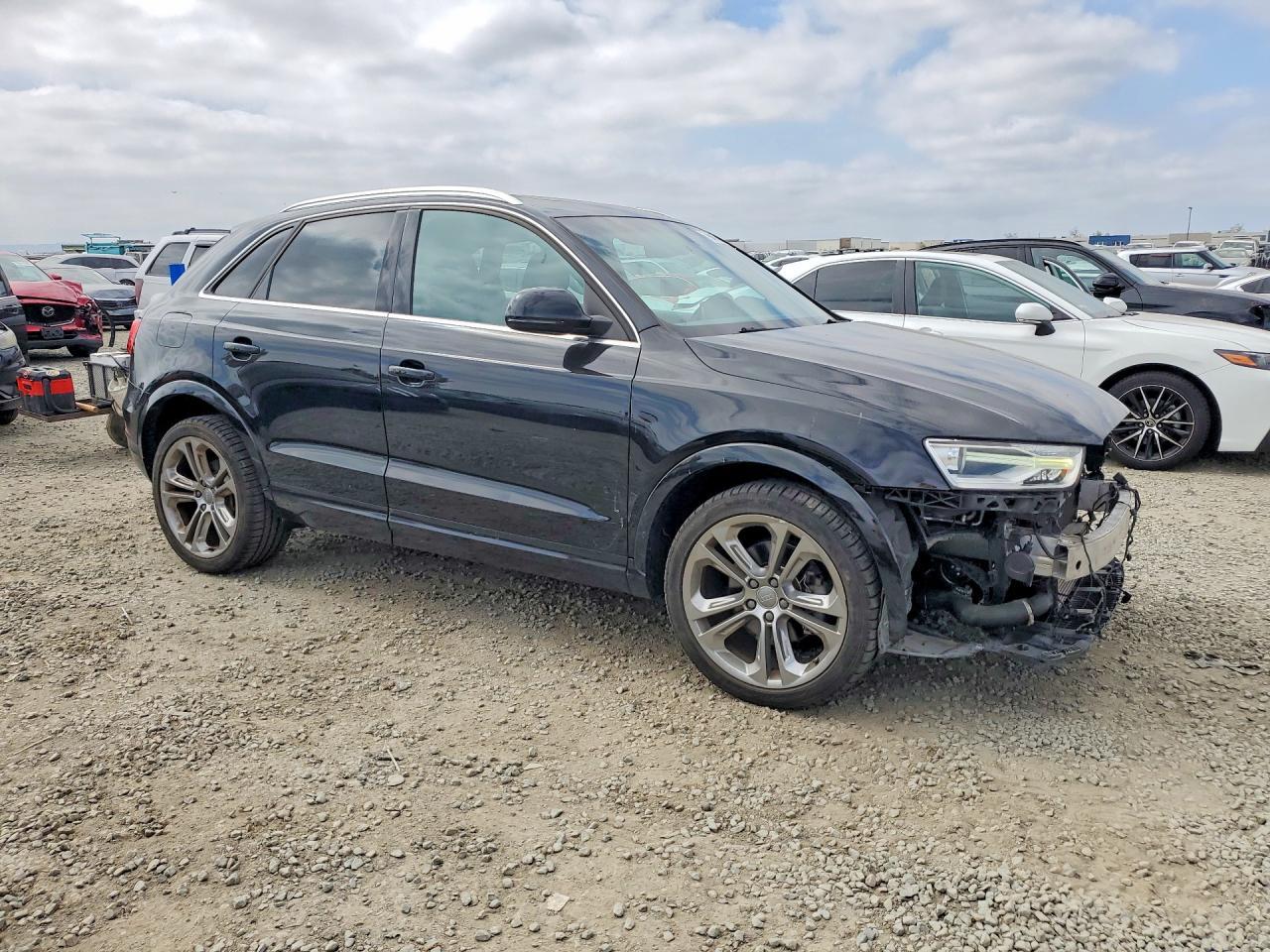 2016 AUDI Q3