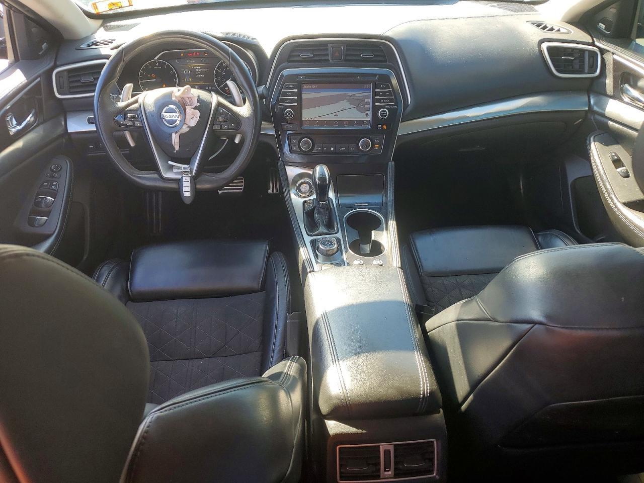 2017 NISSAN Maxima