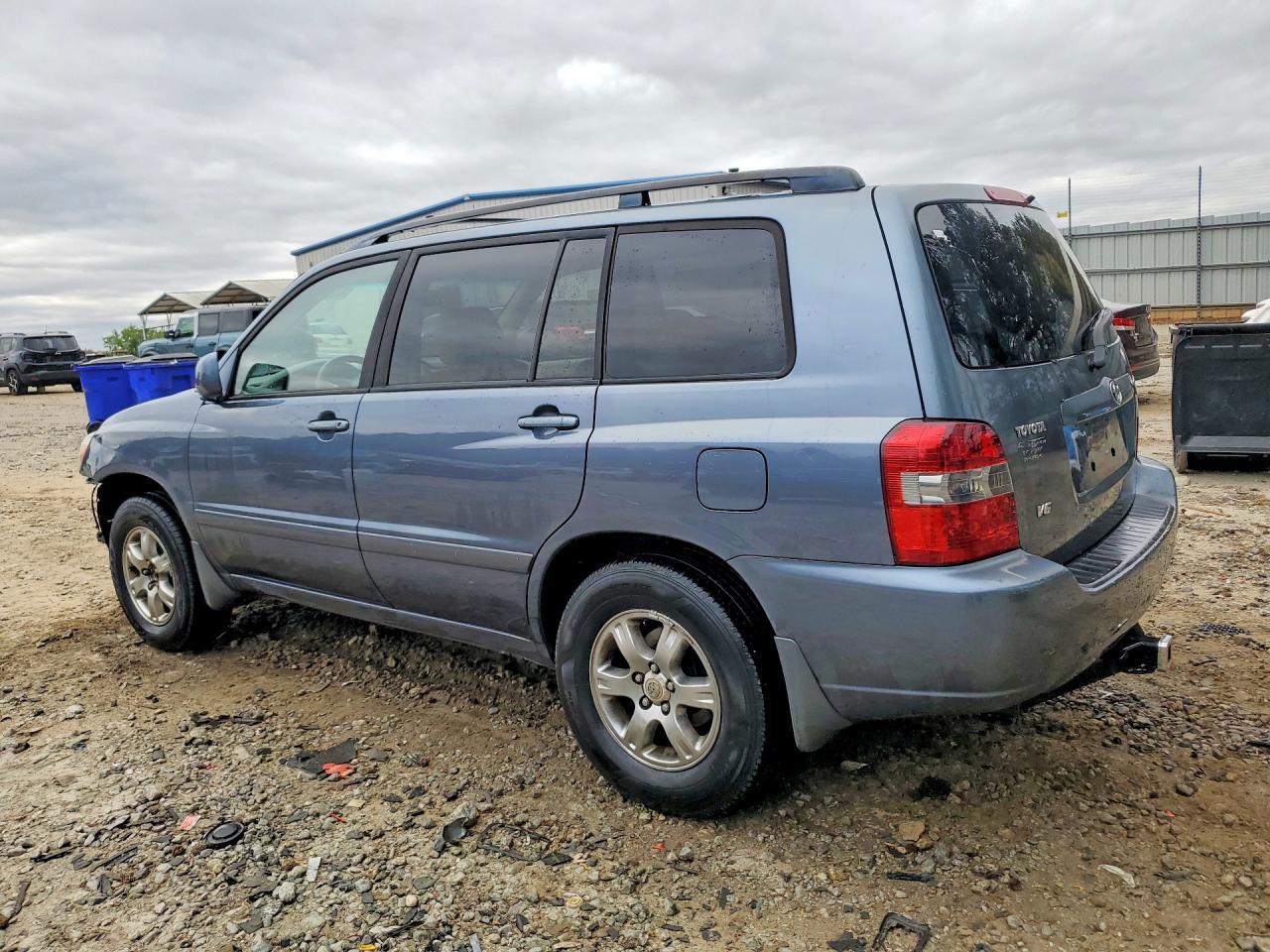 2005 TOYOTA HIGHLANDER