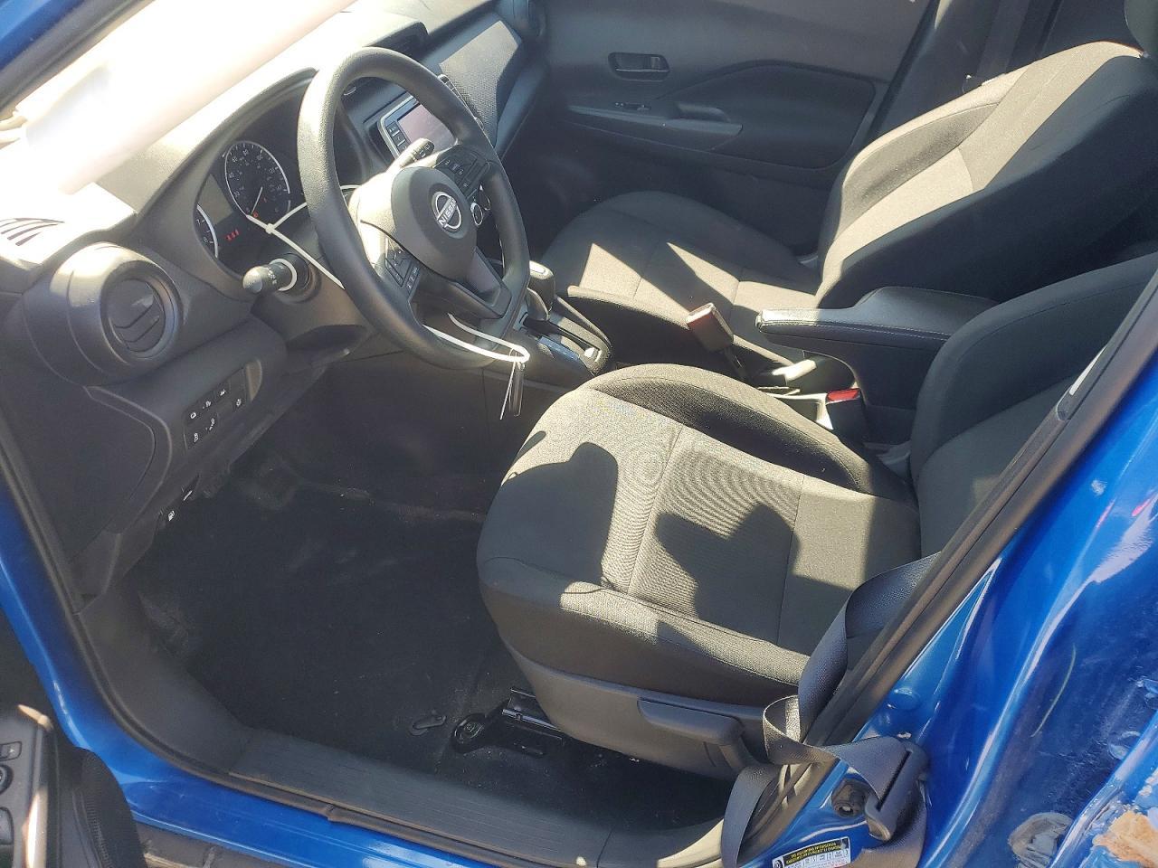 2023 NISSAN KICKS