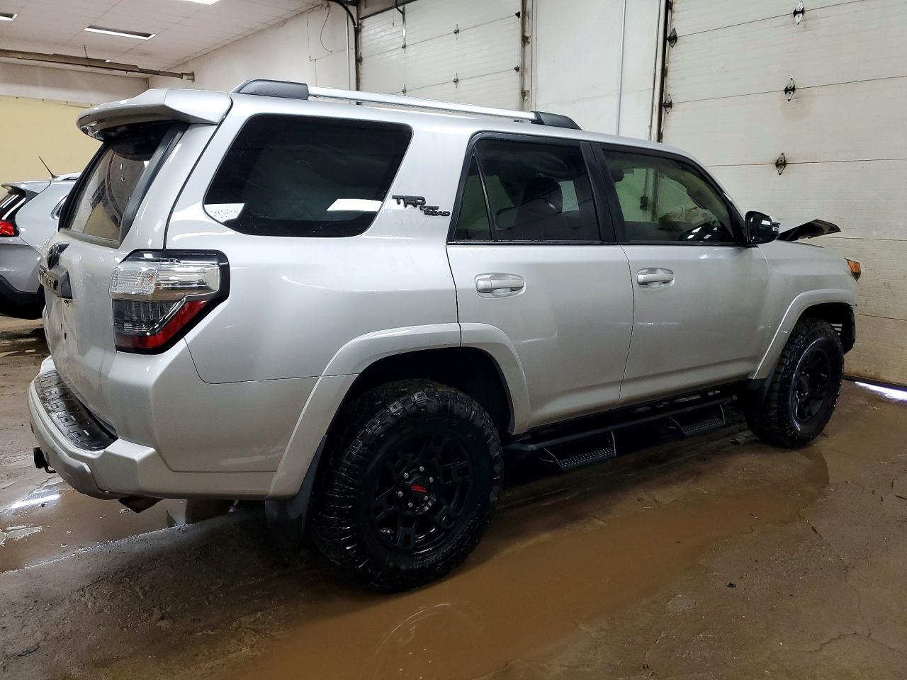 2018 TOYOTA 4Runner
