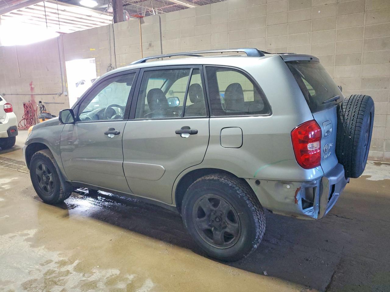 2004 TOYOTA RAV4