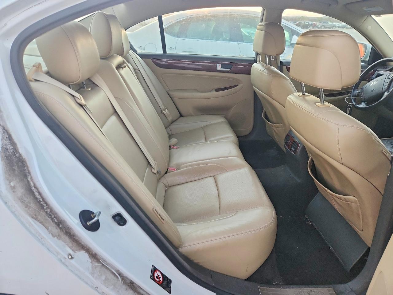 2013 HYUNDAI GENESIS