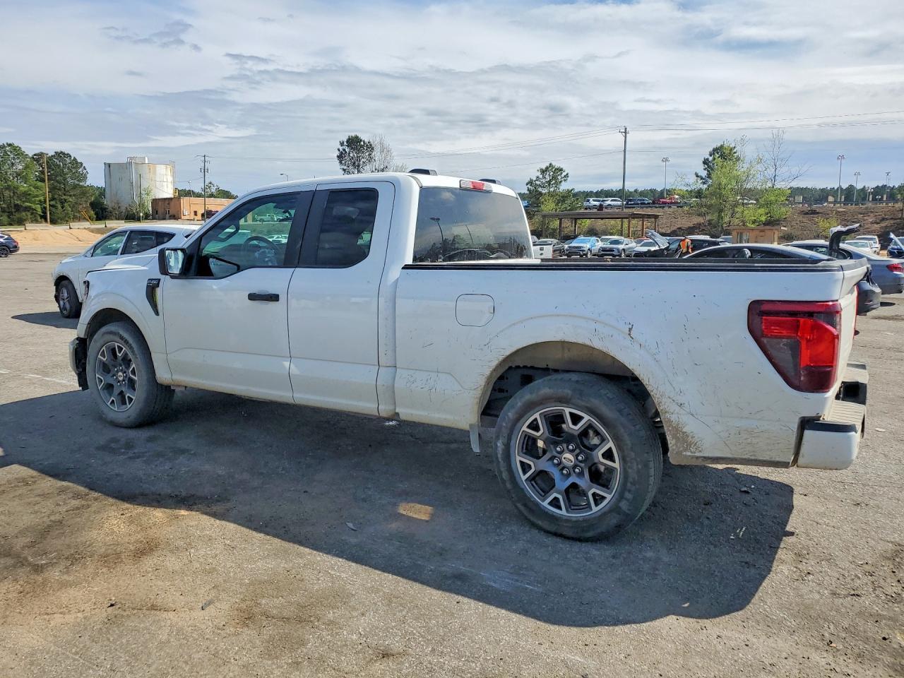 2024 FORD F-150 Lightning