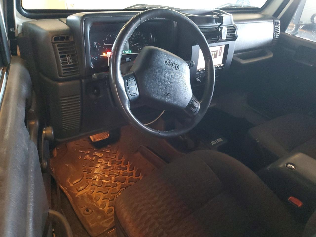 2000 JEEP WRANGLER