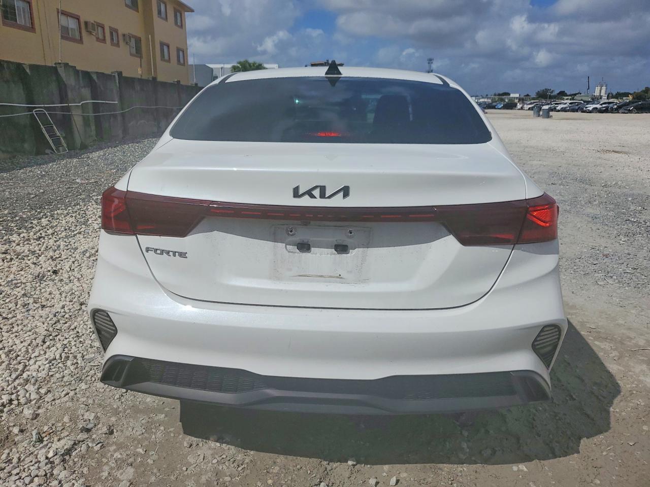 2023 KIA FORTE