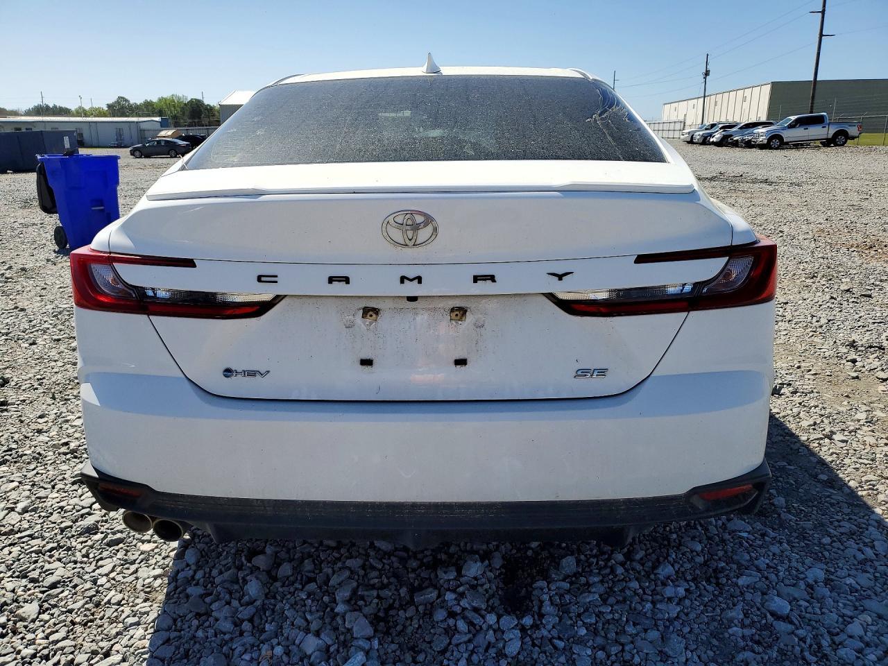 2025 TOYOTA CAMRY