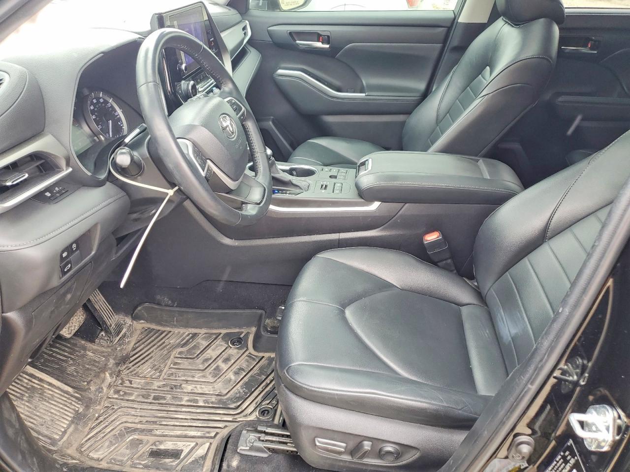 2023 TOYOTA HIGHLANDER