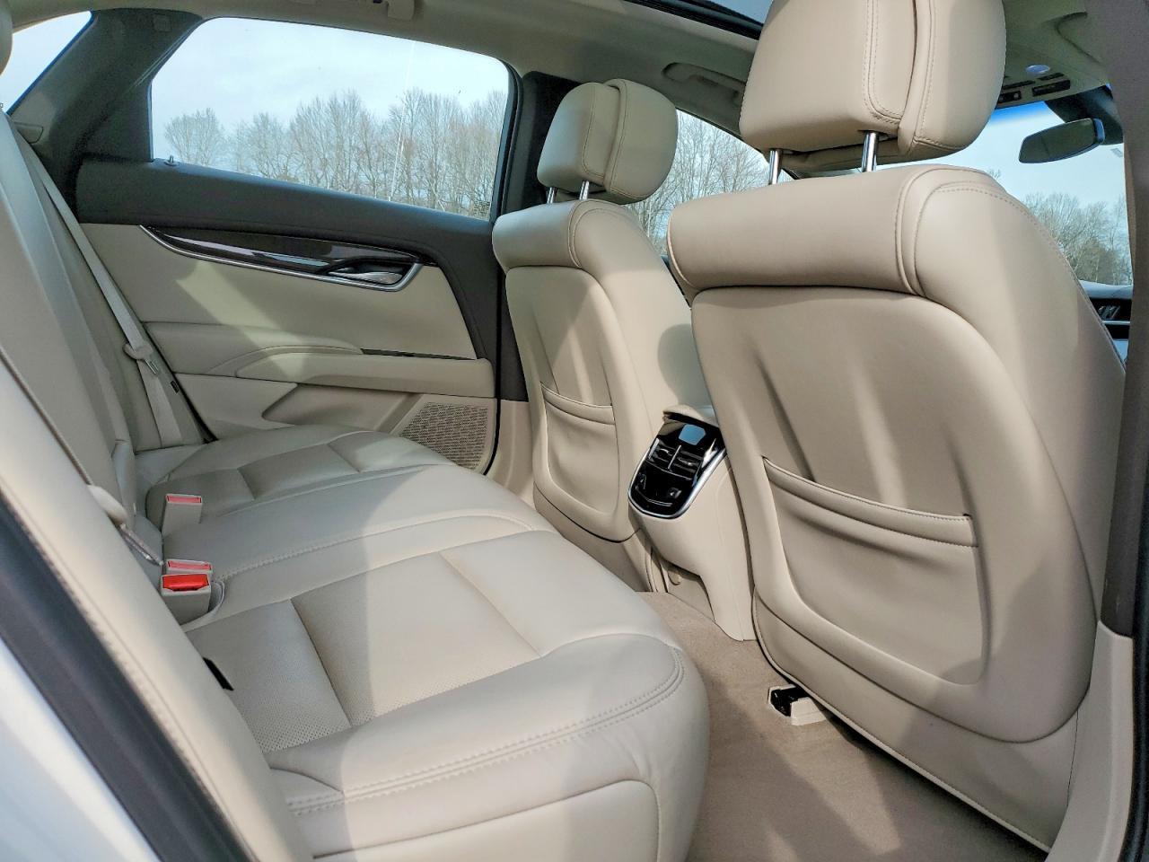 2014 CADILLAC XTS