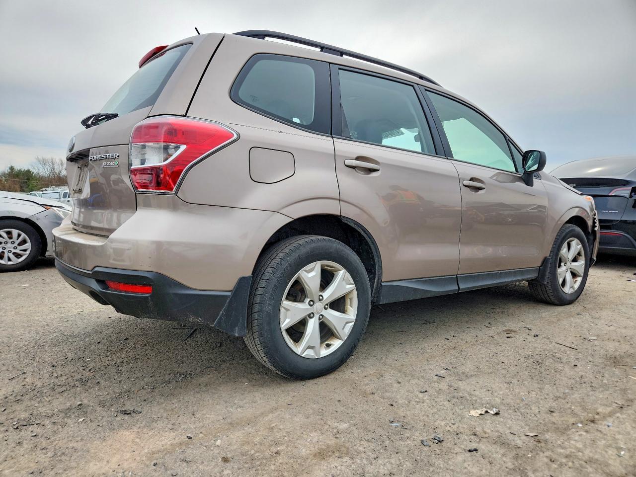2015 SUBARU FORESTER