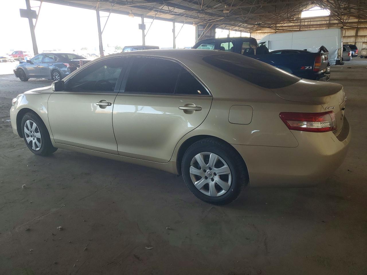 2011 TOYOTA CAMRY