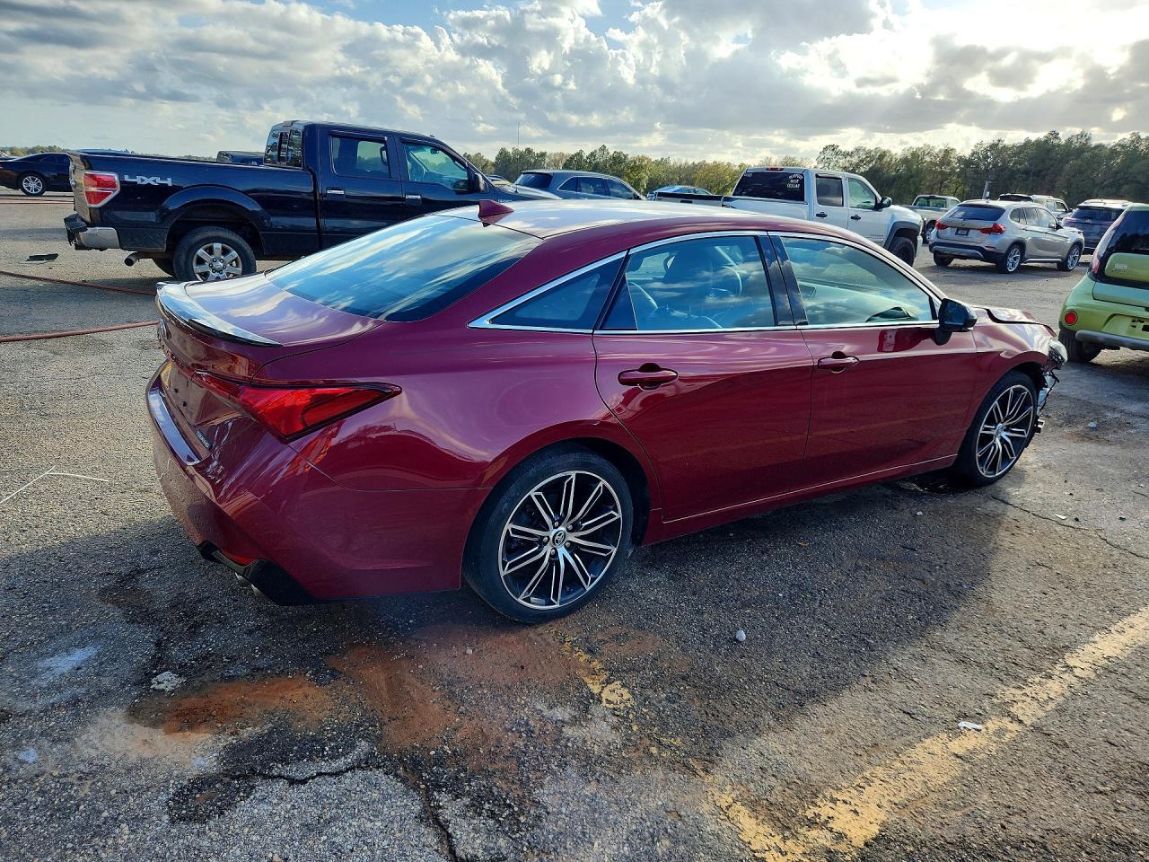 2019 TOYOTA Avalon