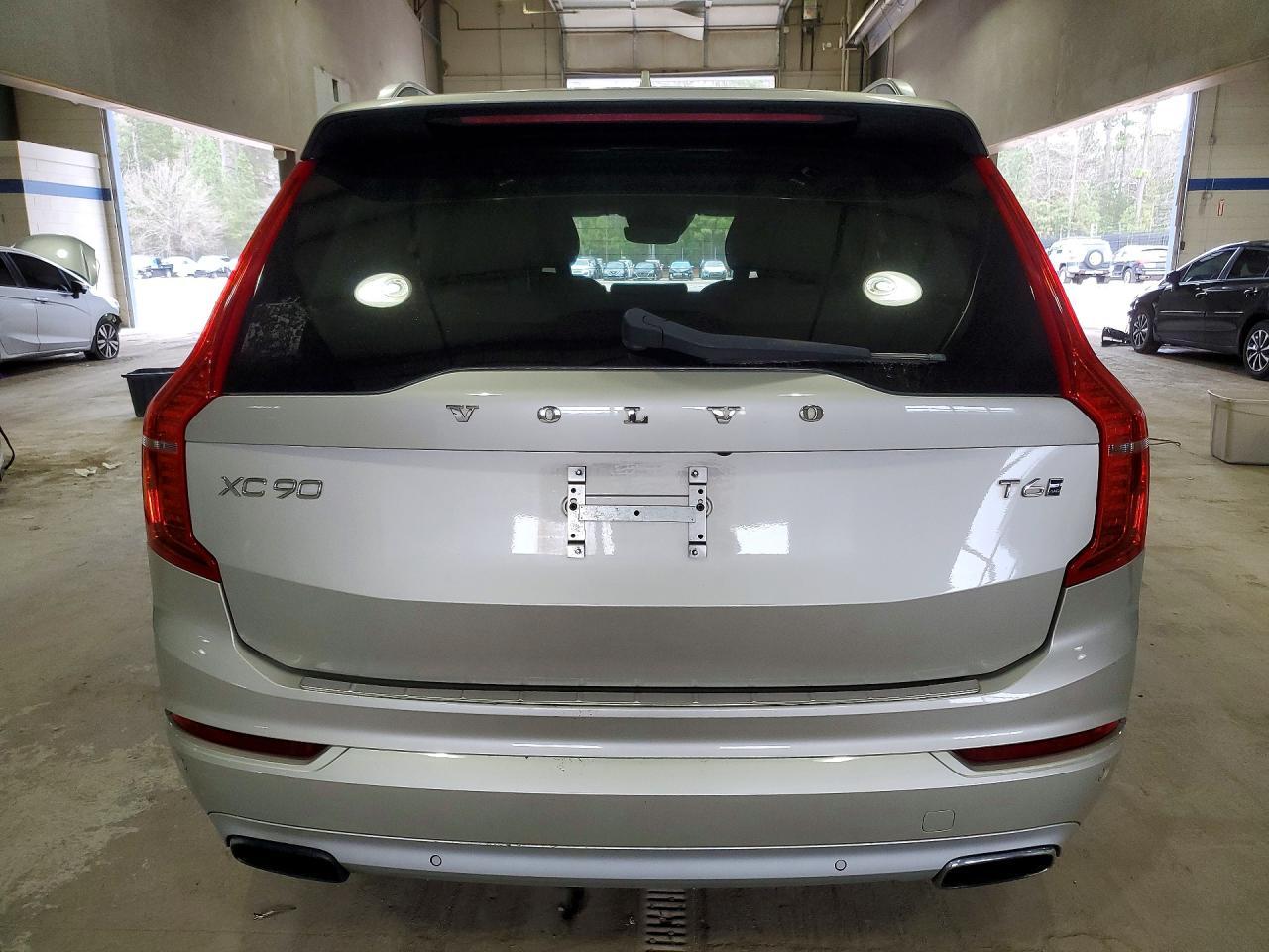 2016 VOLVO XC90