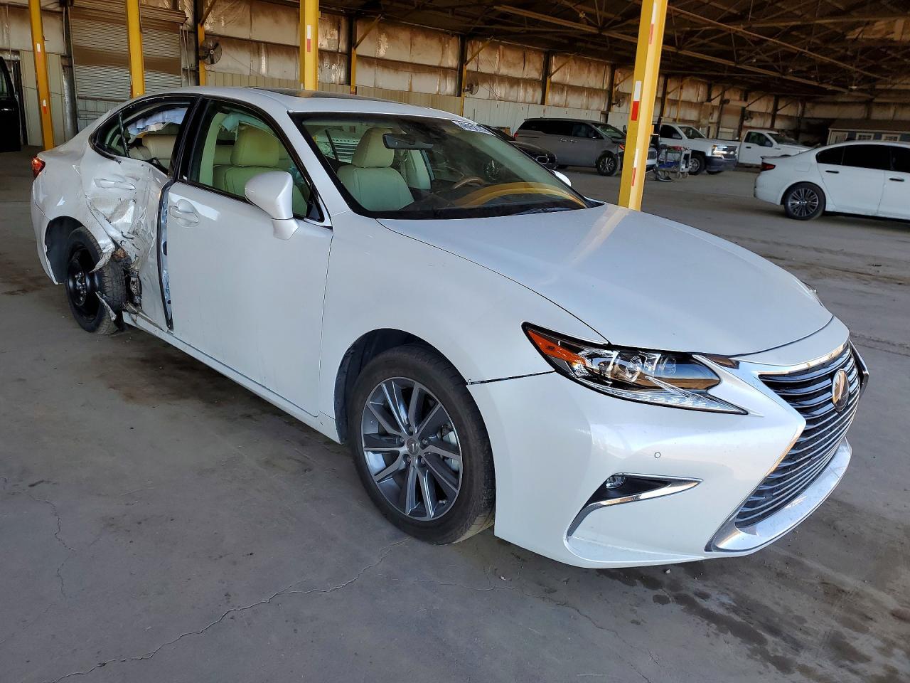 2016 LEXUS ES 300H