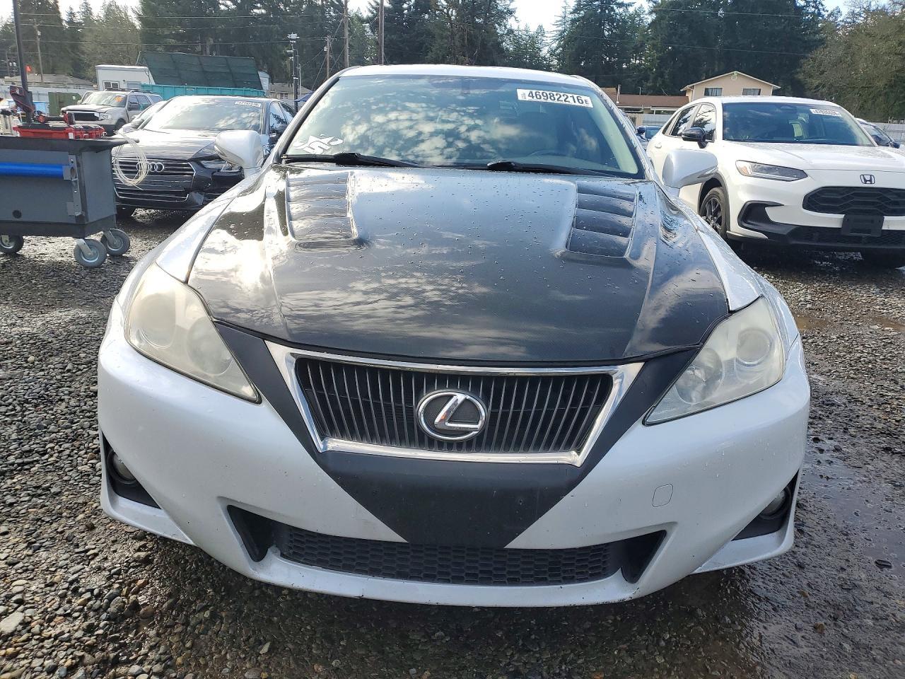 2011 LEXUS IS 250