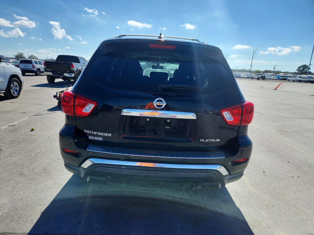 2017 NISSAN PATHFINDER