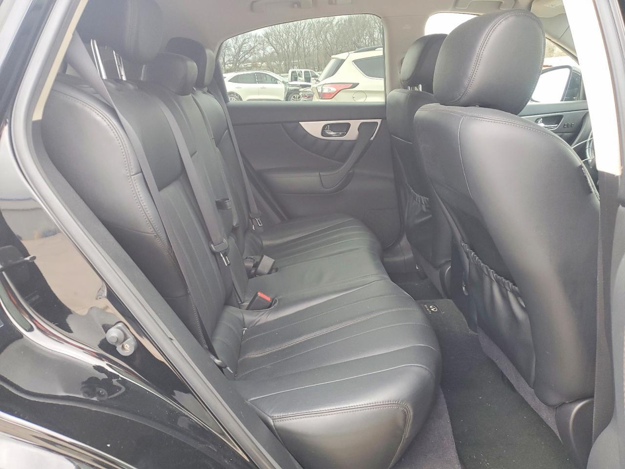 2012 INFINITI FX35