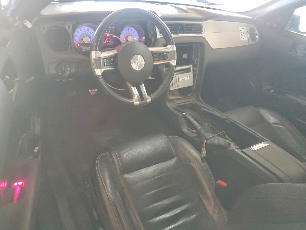 2012 FORD MUSTANG